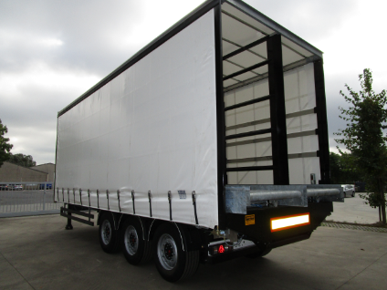 Onderlosser bandlosser voertuigen remorques trailers op maat voor intern transport Dewagtere Engineering